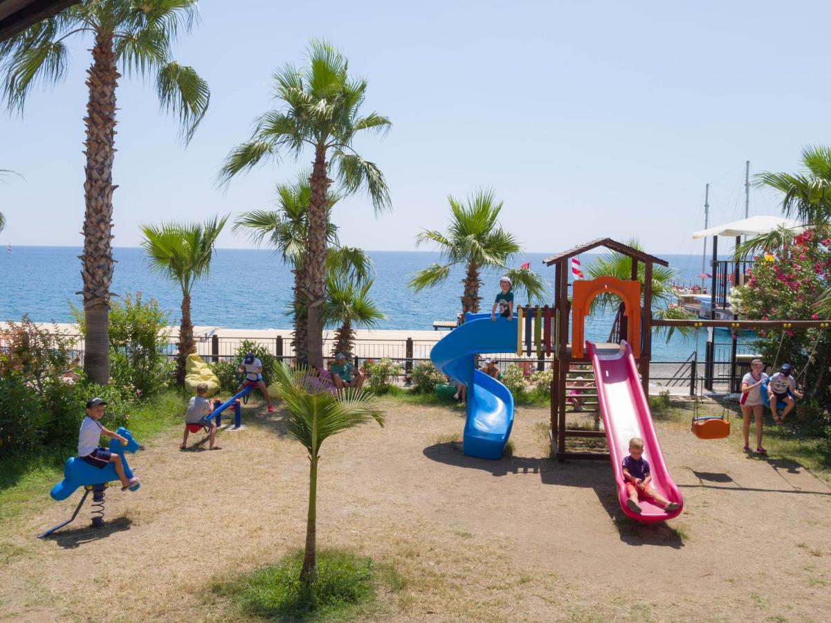 Club Akman Beach Camyuva Bagian luar foto