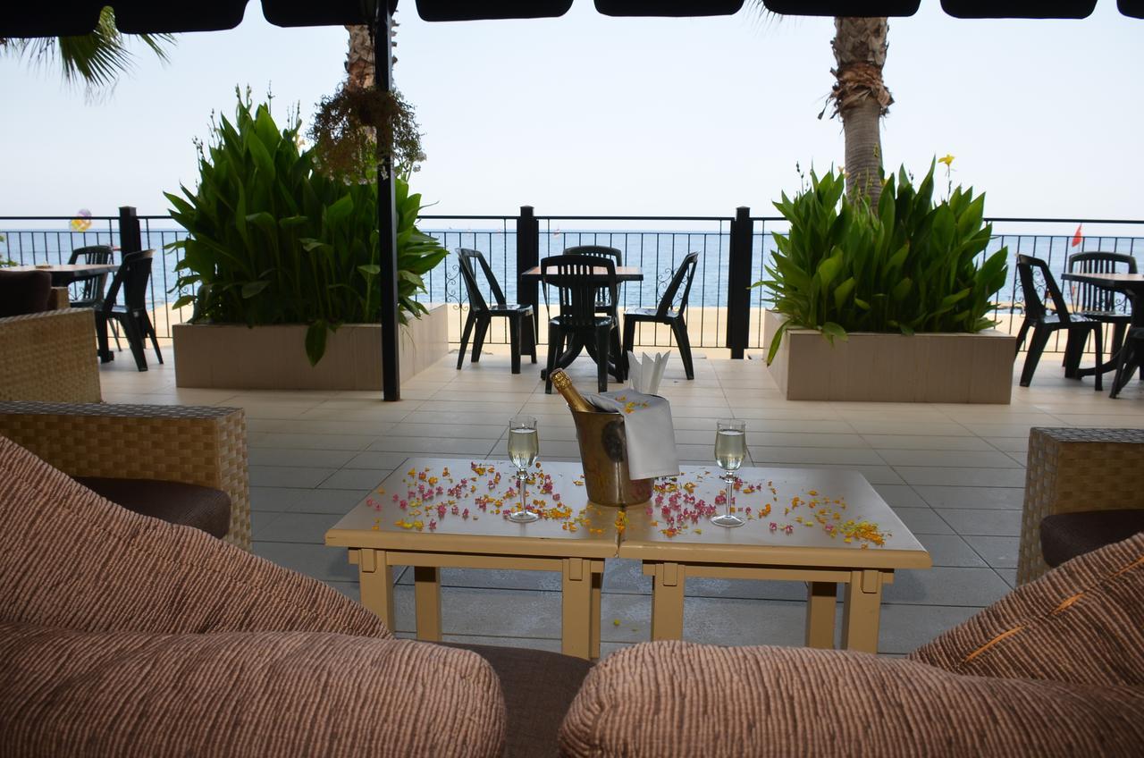 Club Akman Beach Camyuva Bagian luar foto