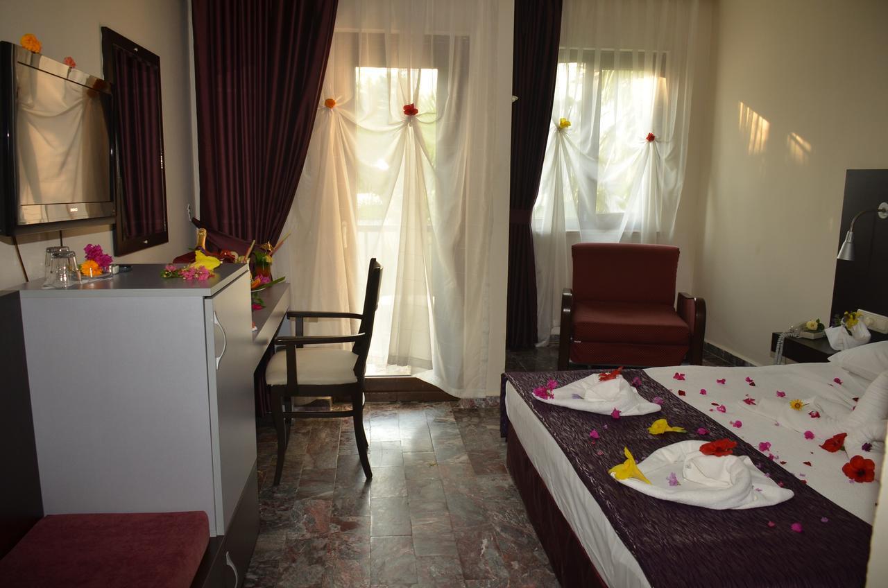 Club Akman Beach Camyuva Bagian luar foto