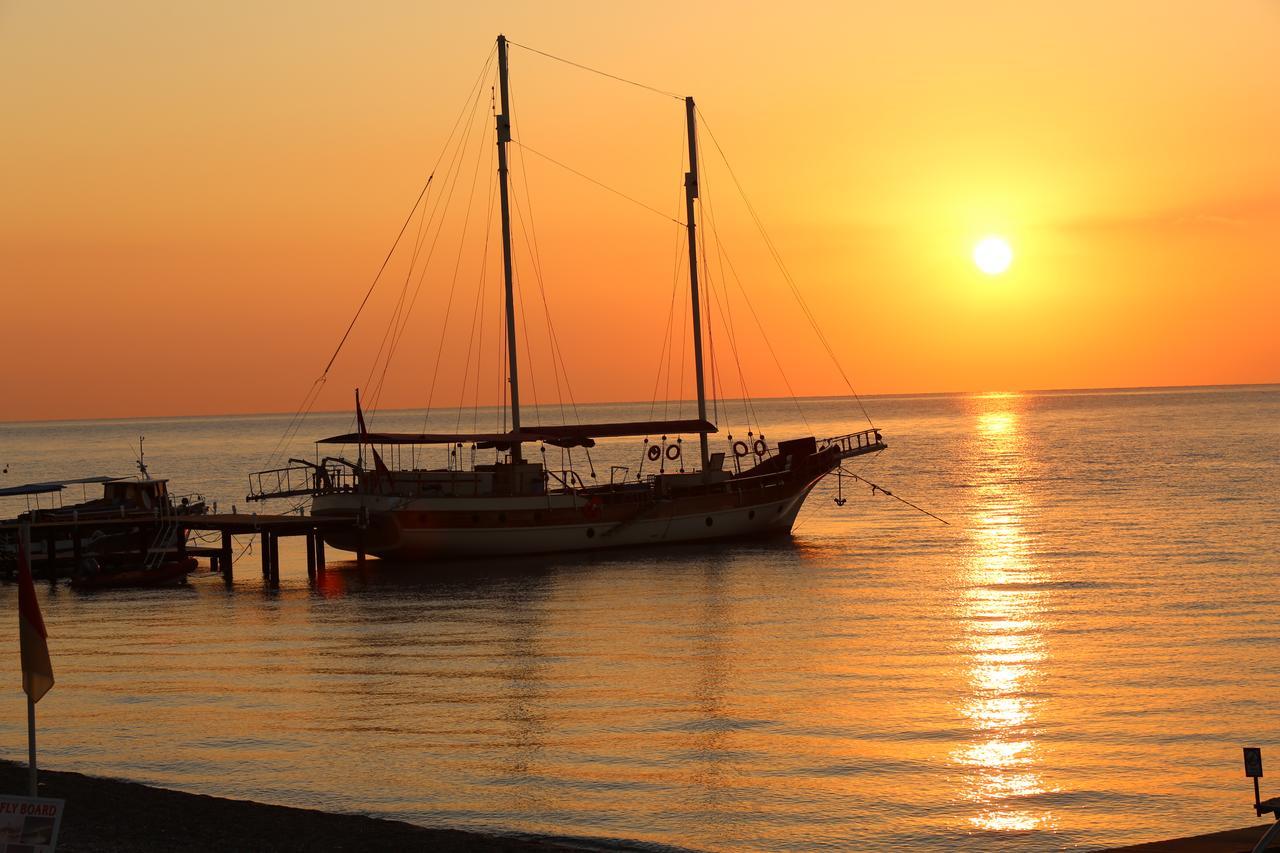 Club Akman Beach Camyuva Bagian luar foto